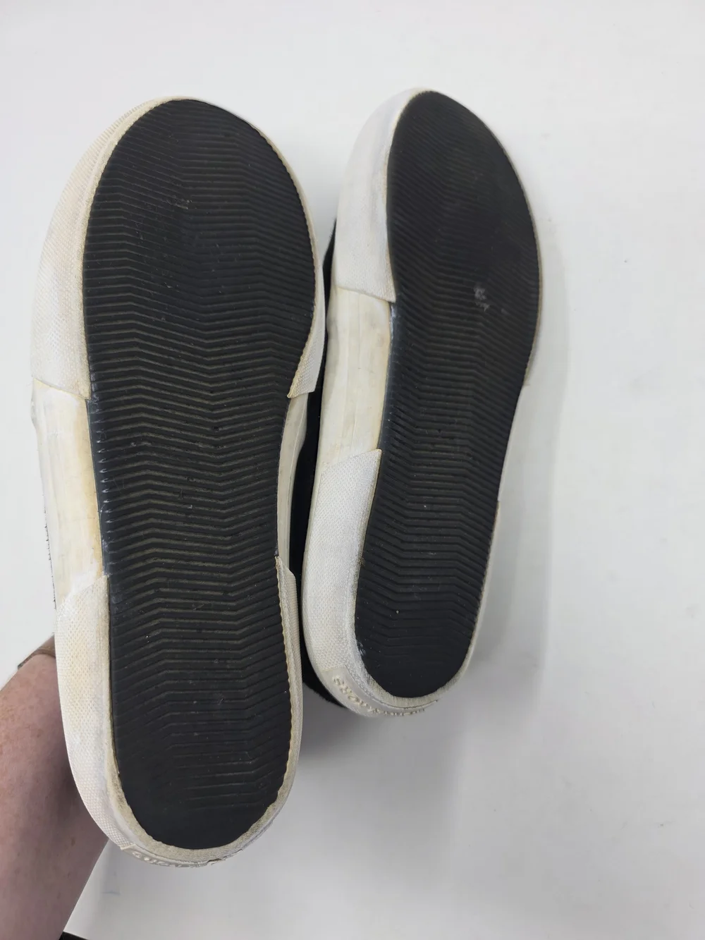 Michael Kors Black Slip On Sneakers Women’s 8M Suede Leather Upper